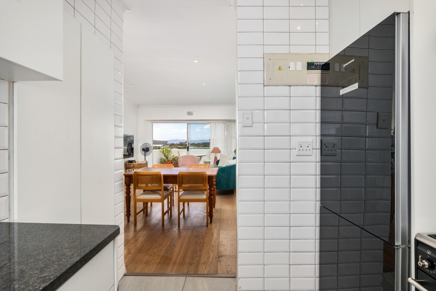 2 Bedroom Property for Sale in Three Anchor Bay Western Cape